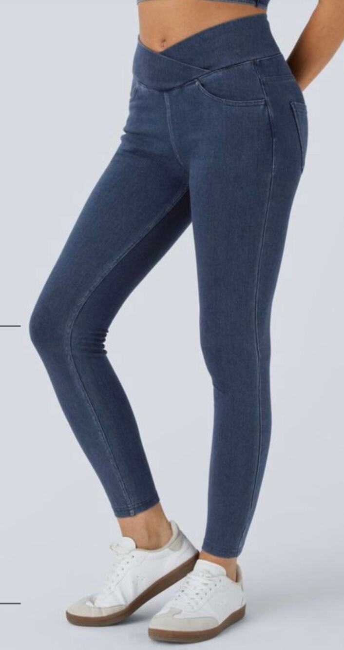 Halara Flex High Waisted Crossover Pockets 7/8 blue jeans, size large, 02699020